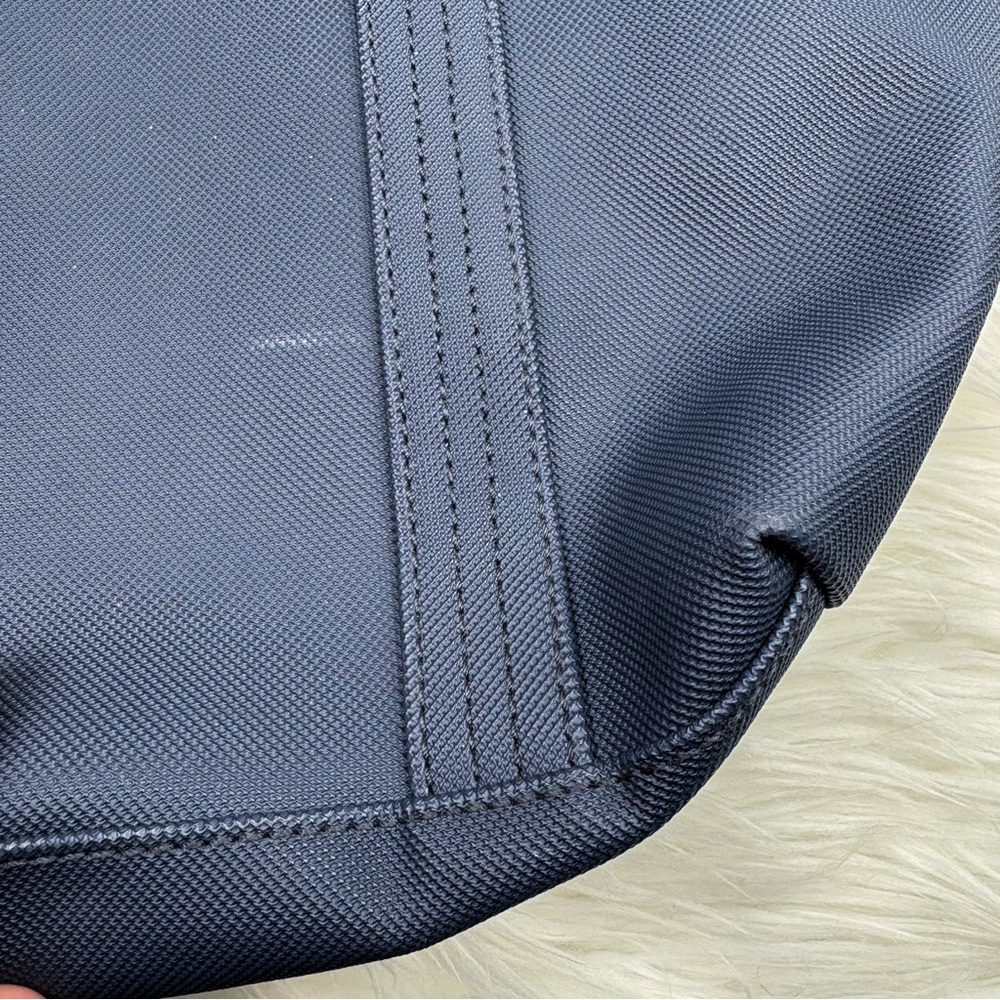 Lacoste Vertical Tote Bag Navy Blue Polyvinyl Chloride Zip Top - Picture 3 of 13